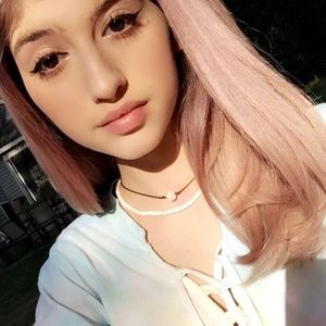 Meet your Posher, Brooke